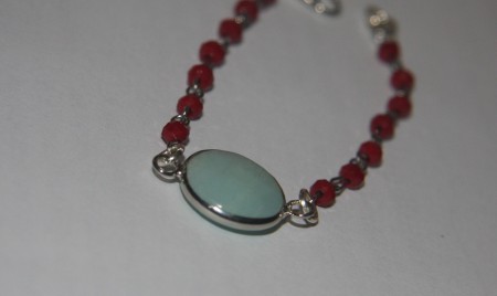 βραχιόλι με ροζάριο κόκκινους κρυστάλλους Τσεχίας και γαλάζιο αμαζονίτη
